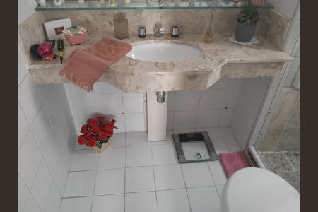 Apartamento para alugar com 122m², 2 quartos e 2 vagasBanheiro