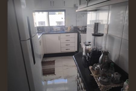 Apartamento para alugar com 122m², 2 quartos e 2 vagasCozinha