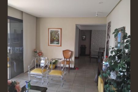 Apartamento para alugar com 122m², 2 quartos e 2 vagasSala