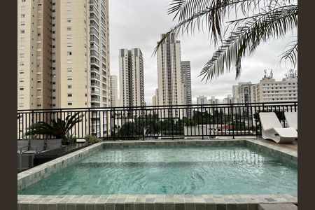 Apartamento para alugar com 27m², 1 quarto e sem vaga Apartamento para alugar com 27m², 1 quarto e sem vagaÁrea comum - Piscina
