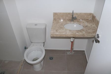 Banheiro de apartamento à venda com 1 quarto, 27m² em Vila Leopoldina, São Paulo