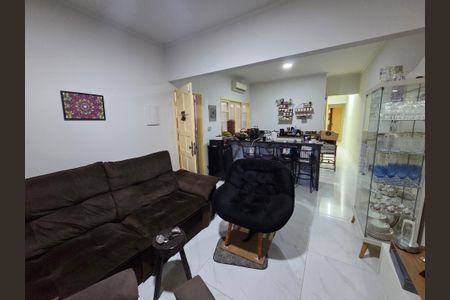 Sala de casa para alugar com 3 quartos, 144m² em Maracanã, Praia Grande