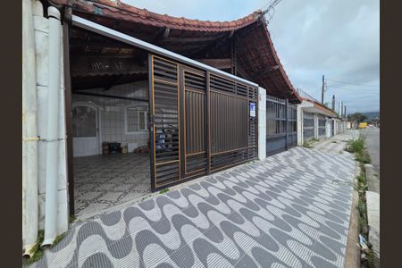Fachada de casa para alugar com 3 quartos, 144m² em Maracanã, Praia Grande