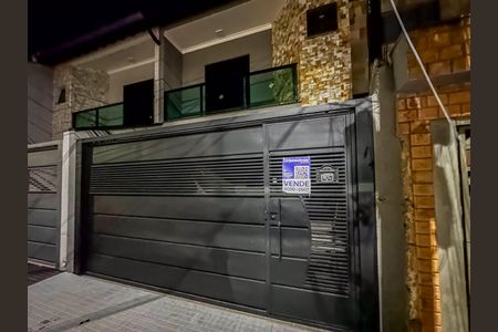 Casa à venda com 150m², 3 quartos e 3 vagasFachada