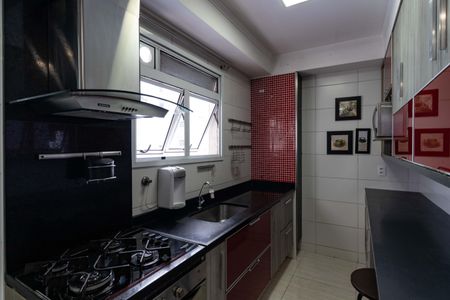 Apartamento à venda com 96m², 2 quartos e 2 vagasCozinha