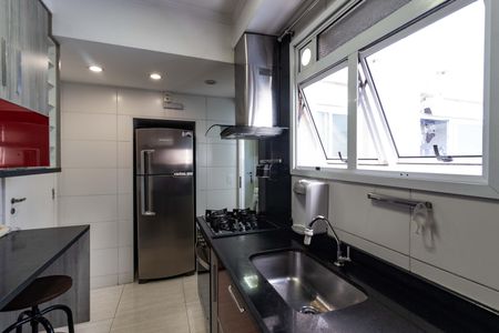 Apartamento à venda com 96m², 2 quartos e 2 vagasCozinha