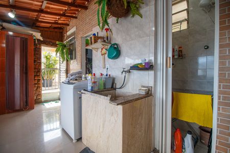 Apartamento à venda com 170m², 2 quartos e 1 vagaÁrea de Serviço