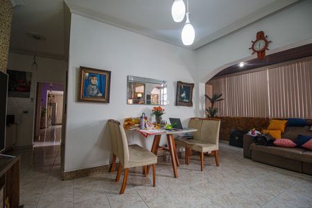 Apartamento à venda com 170m², 2 quartos e 1 vagaSala