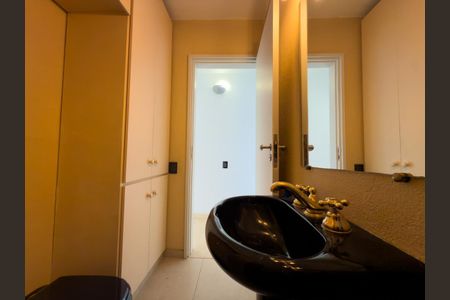 Banheiro 1 de apartamento para alugar com 3 quartos, 134m² em Jardim Paulista, São Paulo