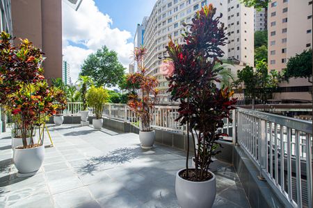 Apartamento à venda com 50m², 2 quartos e sem vagaÁrea comum - Entrada do Edifício