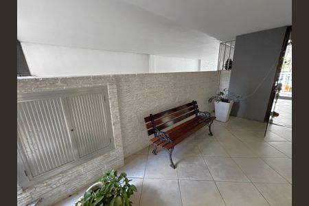 Apartamento à venda com 75m², 2 quartos e 1 vagaÁrea comum