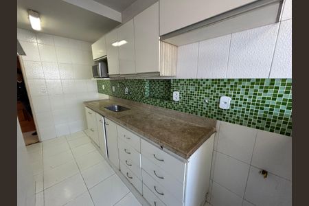 Apartamento à venda com 75m², 2 quartos e 1 vagaCozinha