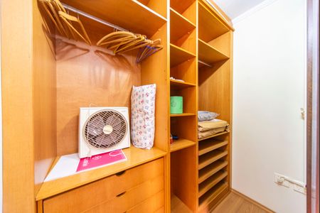 Apartamento à venda com 88m², 3 quartos e 2 vagas Apartamento à venda com 88m², 3 quartos e 2 vagasCloset do Quarto 3
