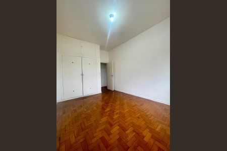 Apartamento à venda com 99m², 3 quartos e sem vagaQuarto