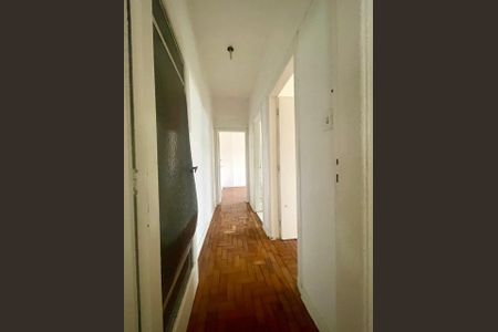 Apartamento à venda com 99m², 3 quartos e sem vagaCorredor