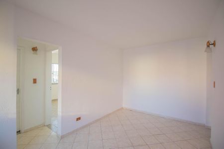 Sala de apartamento para alugar com 2 quartos, 72m² em Colubandê, São Gonçalo