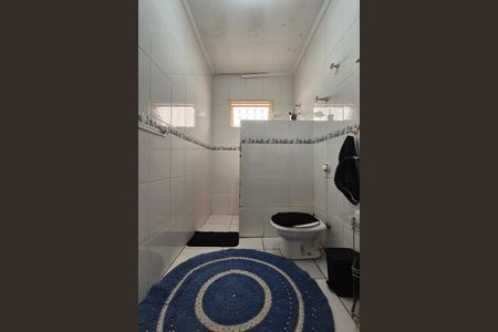 Casa para alugar com 150m², 3 quartos e 2 vagasBanheiro