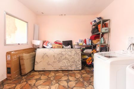 Casa à venda com 137m², 2 quartos e 2 vagas Casa à venda com 137m², 2 quartos e 2 vagasÁrea de Serviço