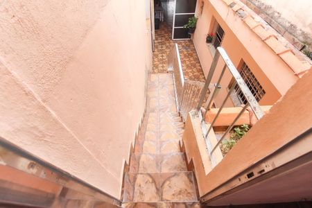 Casa à venda com 137m², 2 quartos e 2 vagas Casa à venda com 137m², 2 quartos e 2 vagasEscada Área de Serviço