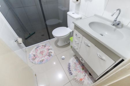Casa à venda com 137m², 2 quartos e 2 vagas Casa à venda com 137m², 2 quartos e 2 vagasBanheiro social