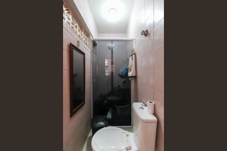 Casa à venda com 137m², 2 quartos e 2 vagas Casa à venda com 137m², 2 quartos e 2 vagasBanheiro de serviço