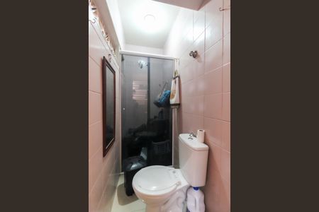 Casa à venda com 137m², 2 quartos e 2 vagas Casa à venda com 137m², 2 quartos e 2 vagasBanheiro de serviço