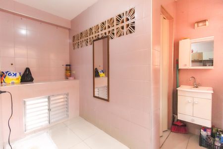 Casa à venda com 137m², 2 quartos e 2 vagas Casa à venda com 137m², 2 quartos e 2 vagasÁrea de Serviço