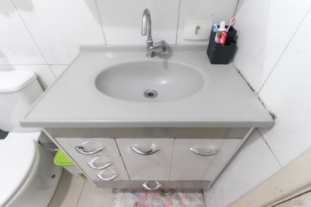 Casa à venda com 137m², 2 quartos e 2 vagas Casa à venda com 137m², 2 quartos e 2 vagasBanheiro social