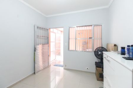 Casa à venda com 137m², 2 quartos e 2 vagas Casa à venda com 137m², 2 quartos e 2 vagasSala 1