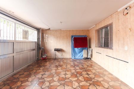 Casa à venda com 137m², 2 quartos e 2 vagas Casa à venda com 137m², 2 quartos e 2 vagasGaragem