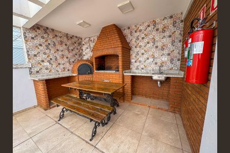 Apartamento à venda com 60m², 2 quartos e 1 vagaÁrea comum - Churrasqueira