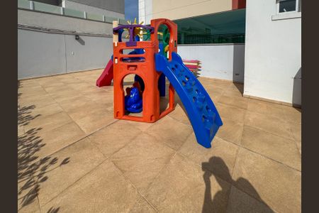 Apartamento à venda com 60m², 2 quartos e 1 vagaÁrea comum - Playground