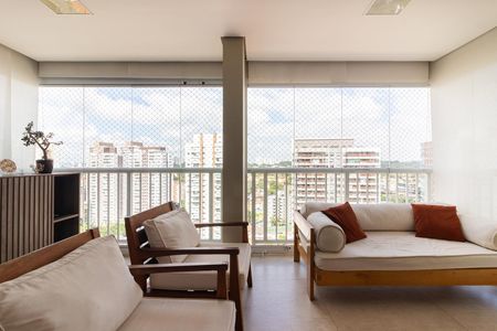 Apartamento à venda com 112m², 3 quartos e 2 vagas Apartamento à venda com 112m², 3 quartos e 2 vagasSala