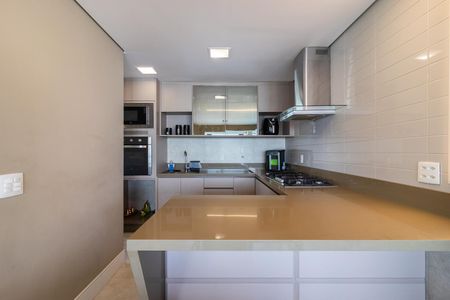Apartamento à venda com 112m², 3 quartos e 2 vagas Apartamento à venda com 112m², 3 quartos e 2 vagasCozinha