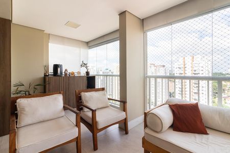 Apartamento à venda com 112m², 3 quartos e 2 vagas Apartamento à venda com 112m², 3 quartos e 2 vagasSala