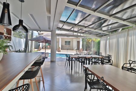 Casa de condomínio para alugar com 485m², 4 quartos e 2 vagasVaranda gourmet