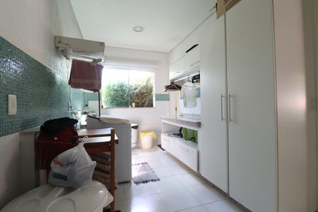 Casa de condomínio para alugar com 485m², 4 quartos e 2 vagasÁrea de Serviço