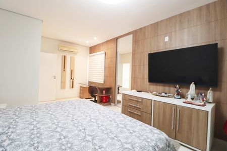 Casa de condomínio para alugar com 485m², 4 quartos e 2 vagasQuarto 2 - Suíte