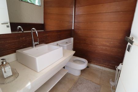 Casa de condomínio para alugar com 485m², 4 quartos e 2 vagasLavabo 2