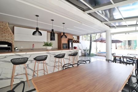 Casa de condomínio para alugar com 485m², 4 quartos e 2 vagasVaranda gourmet