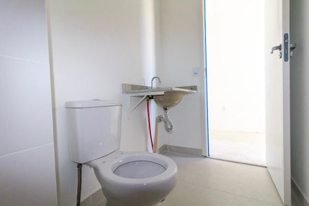 Apartamento para alugar com 41m², 2 quartos e sem vagaBanheiro