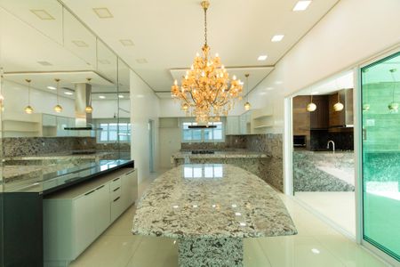 Casa de condomínio para alugar com 950m², 4 quartos e 6 vagas Casa de condomínio para alugar com 950m², 4 quartos e 6 vagasCozinha
