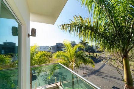 Casa de condomínio para alugar com 950m², 4 quartos e 6 vagas Casa de condomínio para alugar com 950m², 4 quartos e 6 vagasVaranda Sala tv