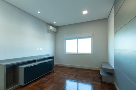 Casa de condomínio para alugar com 950m², 4 quartos e 6 vagas Casa de condomínio para alugar com 950m², 4 quartos e 6 vagasSuíte 2