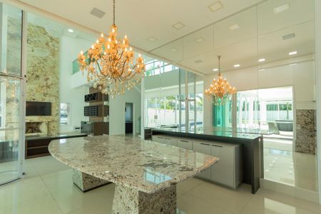Casa de condomínio para alugar com 950m², 4 quartos e 6 vagas Casa de condomínio para alugar com 950m², 4 quartos e 6 vagasCozinha