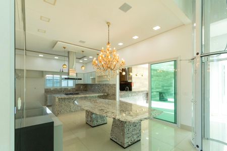 Casa de condomínio para alugar com 950m², 4 quartos e 6 vagas Casa de condomínio para alugar com 950m², 4 quartos e 6 vagasCozinha
