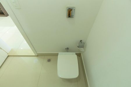 Casa de condomínio para alugar com 950m², 4 quartos e 6 vagas Casa de condomínio para alugar com 950m², 4 quartos e 6 vagasLavabo