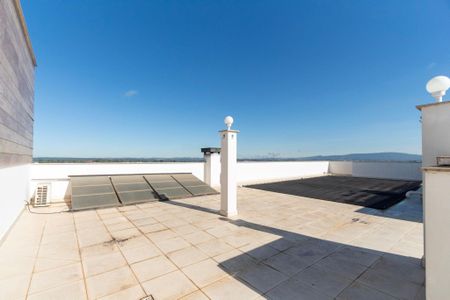 Casa de condomínio para alugar com 950m², 4 quartos e 6 vagas Casa de condomínio para alugar com 950m², 4 quartos e 6 vagasTerraço