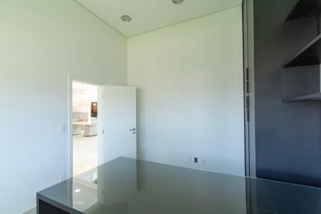 Casa de condomínio para alugar com 950m², 4 quartos e 6 vagas Casa de condomínio para alugar com 950m², 4 quartos e 6 vagasEscritório