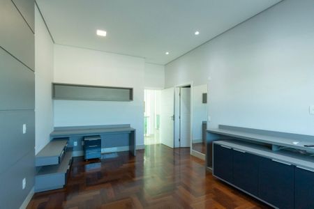 Casa de condomínio para alugar com 950m², 4 quartos e 6 vagas Casa de condomínio para alugar com 950m², 4 quartos e 6 vagasSuíte 2